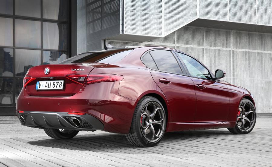  Alfa Romeo Giulia Veloce Q2 (952) 2017 года  (AU) (фото 10 из 40)